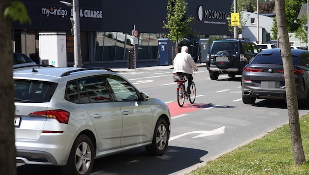 Auch der gefährliche Radweg mitten auf der Sterneckstraße soll umgeplant werden.