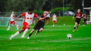 Joseph Mbock (li.) und Kollegen haben einen erfolgreichen Herbst hingelegt.