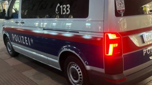 Die Polizei war, noch bevor der Einbrecher die Beute greifen konnte, vor Ort.
