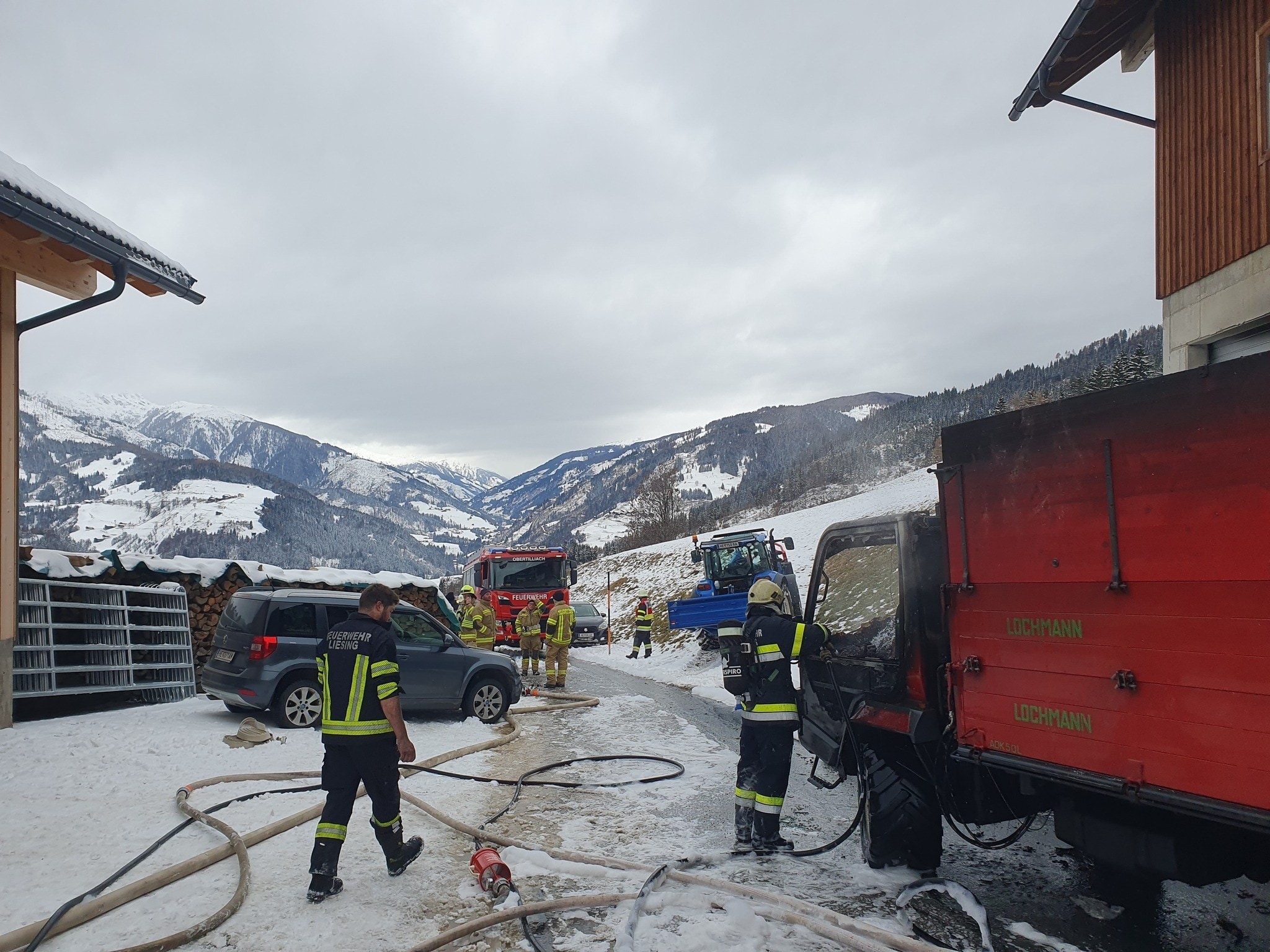 Einsatzkräfte von mehreren Feuerwehren des Lesahtales standen im Einsatz.