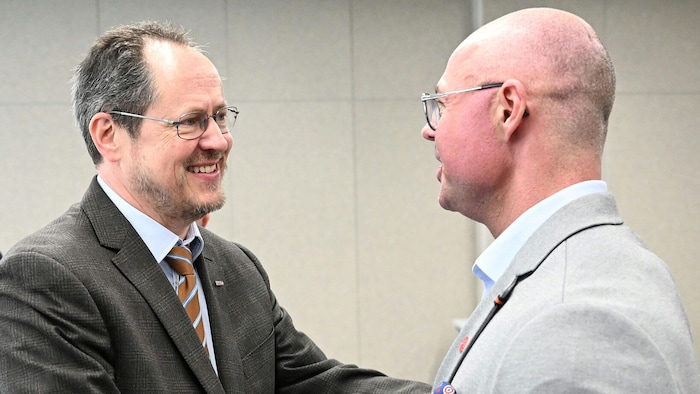 WKO-Handelsobmann Rainer Trefelik (li.) und GPA-Bundesgeschäftsführer Mario Ferrari