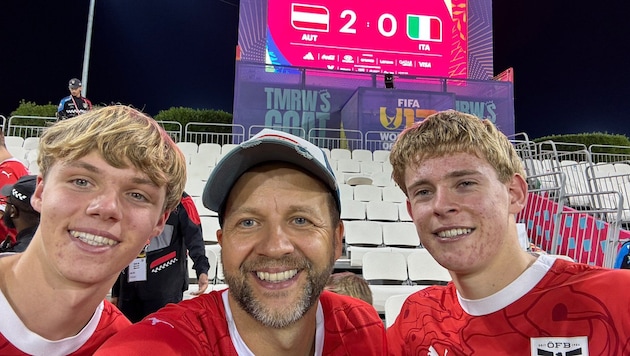 Rafael und Toni Feldinger (Mitte) mit Johannes Moser.