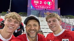 Rafael und Toni Feldinger (Mitte) mit Johannes Moser.