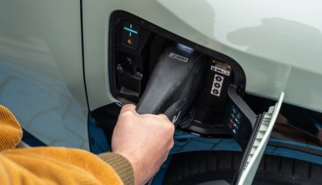 Auch beim Laden halten sich die gemessenen Werte in Grenzen.