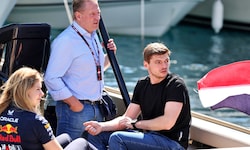 Max Verstappen (re.) kann im WM-Titelkampf auf die Rückendeckung seines Papas Jos zählen.