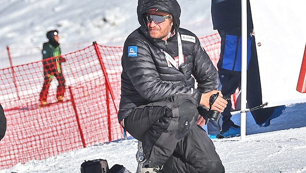 Christian Mitter, neuer Alpinchef der Österreicher, beobachtete in Gurgl alles vom Pistenrand.