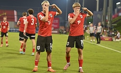 Johannes Moser (re.) hat schon acht WM-Treffer erzielt.
