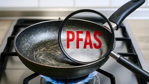 Viele PFAS-Chemikalien sind in der EU schon verboten – besonders zerkratzte Pfannen können sonst ...