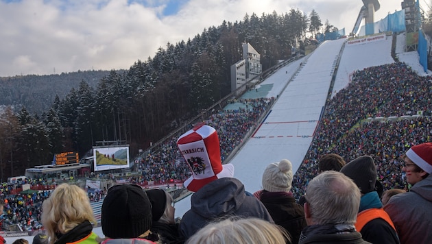 Man hat sich auf die Finanzierung einer Flutlichtanlage im Bergisel-Stadion geeinigt.