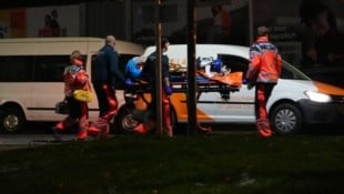 In Wien-Donaustadt soll ein 50-Jähriger auf seine 15-jährige Tochter eingestochen haben.