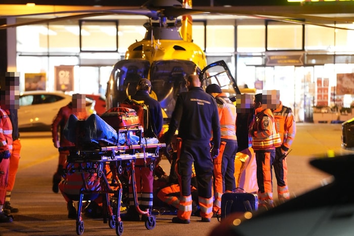 Rettungskräfte brachten die verletzte 15-Jährige mit einem Hubschrauber ins Spital.