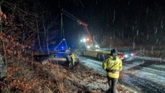 In Henndorf ist ein Auto von der Fahrbahn abgekommen.