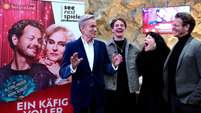 Gute Laune im Mörbisch-Team 2026: Intendant Alfons Haider (Zaza), Timotheus Hollweg ...