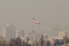 Das Mullah-Regime wirft „ausländischen Söldnern“ – vor allem aus den USA und Israel – vor, die ...