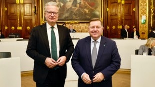 Christopher Drexler (links) mit Werner Amon, der ihm als Landtagspräsident nachfolgt