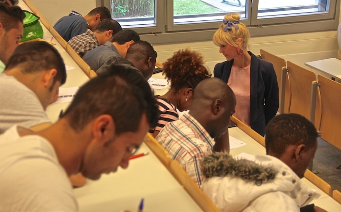 Stand jetzt werden ab kommendes Jahr von der Stadt Wien keine Deutschkurse mehr für Flüchtlinge ...