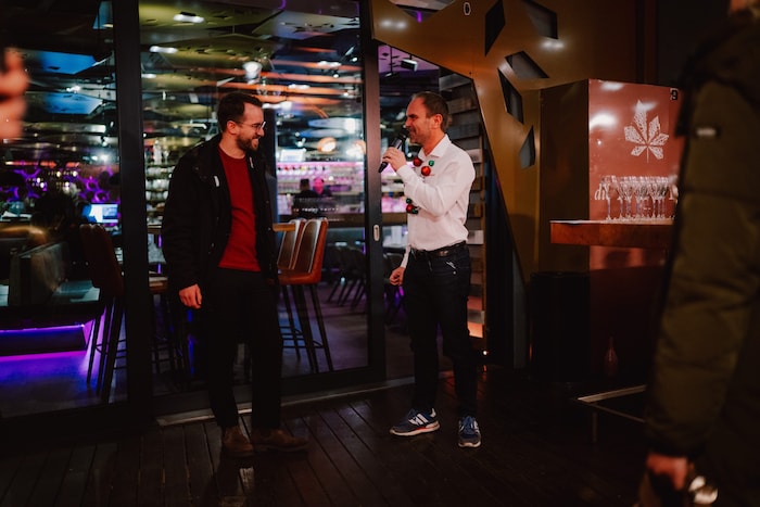 Sporthilfe-Geschäftsführer Gernot Uhlir (re.) mit Moderator Andreas Onea.