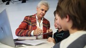Der Autor durfte neue und alte Werke signieren.
