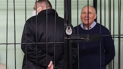 Der mittlerweile aus der Haft entlassene Sergej Tichanowski (links) und Statkewitsch (rechts) im ...