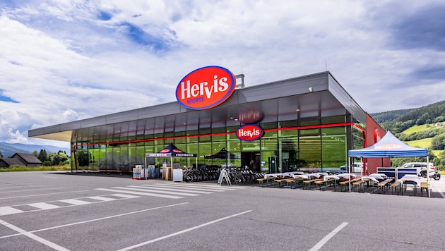 Die österreichischen Filialen sind nicht betroffen.