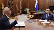Kreml-Wirtschaftsberater Kirill Dmitrijew (hier links mit Wladimir Putin) hat Deutschland einen ...