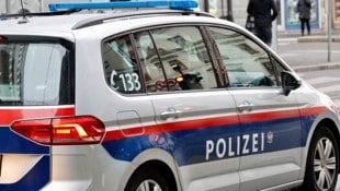 Der Bursche soll mehreren Mädchen mit dem Tod gedroht haben. (Symbolbild)