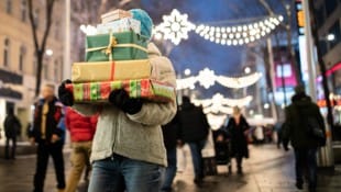 Mitte November starten die Niederösterreicher mit ihren Weihnachtseinkäufen – 63 Prozent davon ...