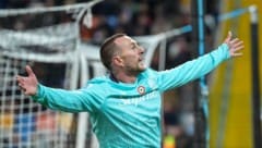 Federico Bernardeschi jubelt über ein Tor für Bologna.