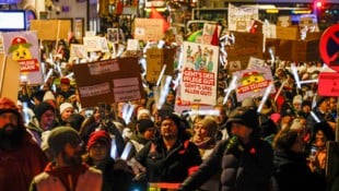 Pflegedemonstration in Salzburg: Das Thema bleibt beherrschend.