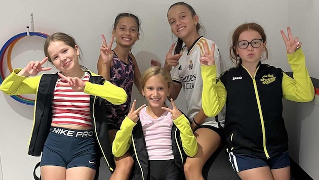 Die Mädchen freuen sich schon auf viele Gäste am 29. November.