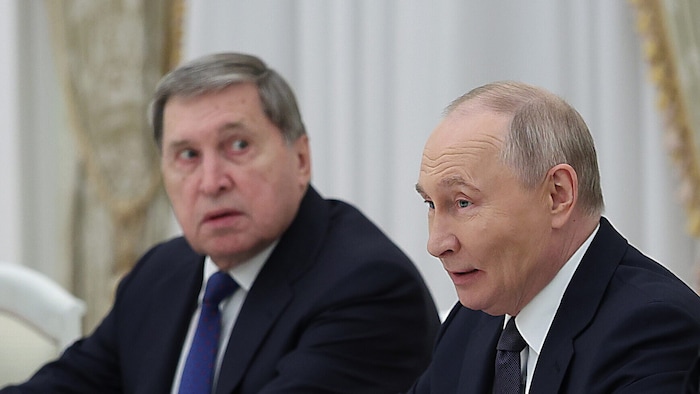 Wladimir Putins außenpolitischer Berater Juri Uschakow