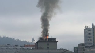 Die Rauchsäule war über Graz sichtbar.