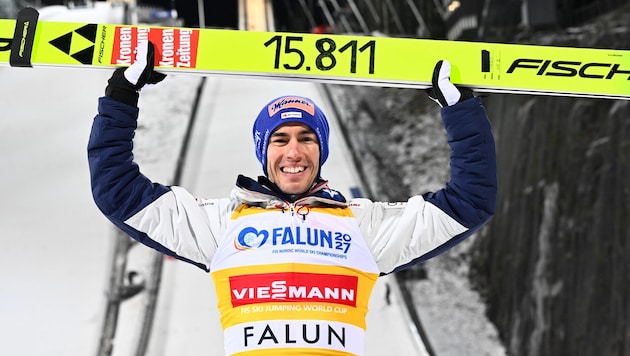 Stefan Kraft jubelte am Dienstag in Falun über den 46. Sieg und den Punkte-Weltrekord.