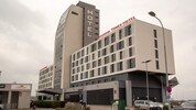 Der Pannonia Tower in Parndorf bekommt ein weiteres Hotel dazugebaut. Es wird eine Verbindung ...