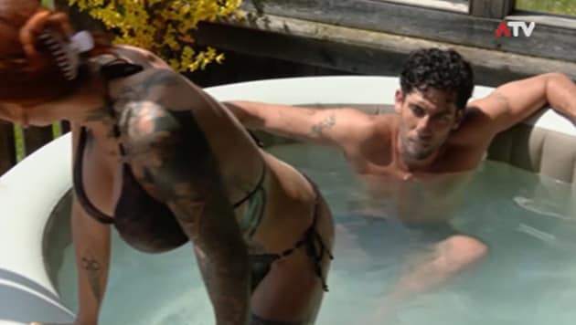 Bei Linda und Ferry geht es im Whirlpool zur Sache.