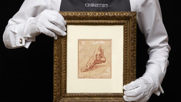 Die in Rötel gezeichnete Skizze eines Fußes stammt höchstwahrscheinlich von Michelangelo.