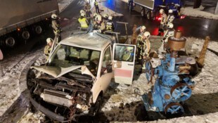 Der Unfallwagen auf der L200. 