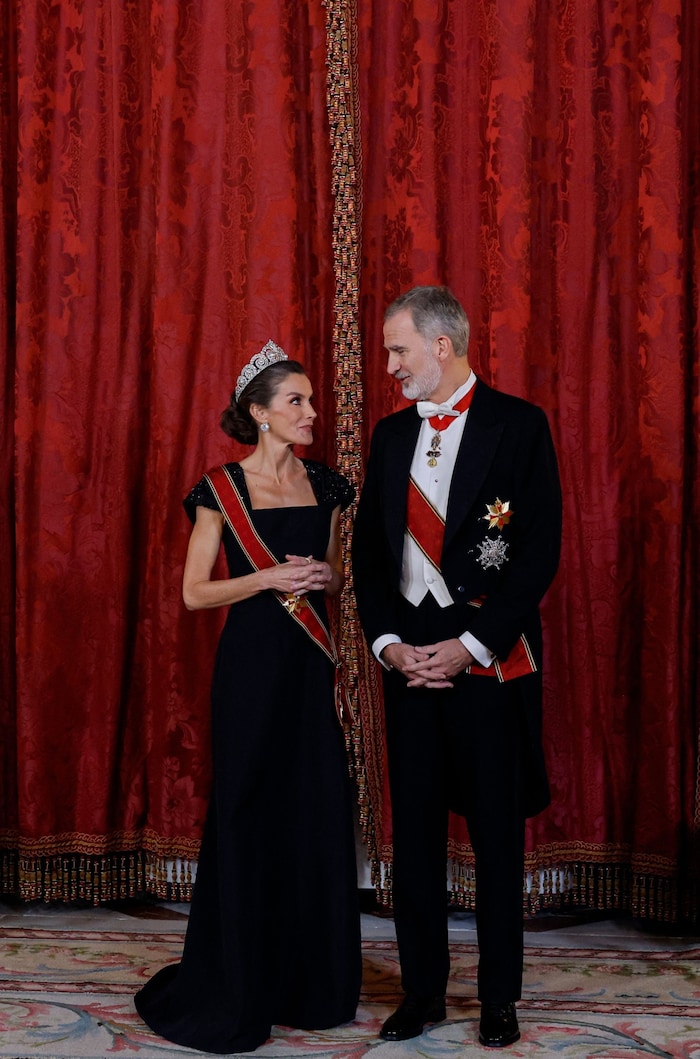 Königin Letizia sah in ihrer Robe von Carolina Herrera und mit der Tiara von Cartier einfach ...