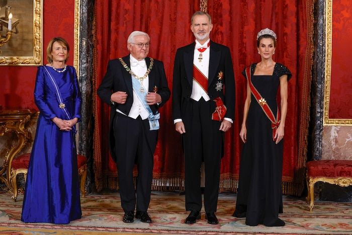 Das spanische Königspaar empfing den deutschen Bundespräsidenten Frank-Walter Steinmeier und ...