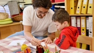 „Alte Rollenbilder schaden Kindern“, sagt Manuel Gerlitsch, ehemaliger Bankfilialleiter und ...