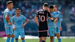 New-York-Legionär Wolf (li.) bittet Inter Miami um Star Messi zum Tanz.