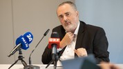 Es war der erste öffentliche Auftritt des Landeshauptmanns nach seiner zehnten OP. 