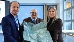 Bürgermeister Johannes Anzengruber, Finanzdirektor Martin Rupprechter und Stadträtin Mariella ...