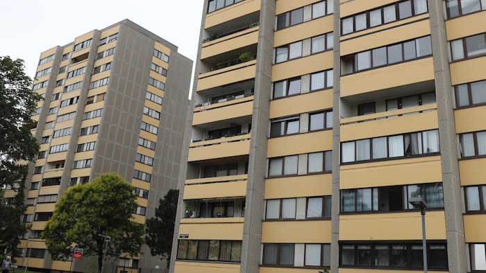 The crime scene: an apartment in a prefabricated building in Geiselbergstraße in Simmering