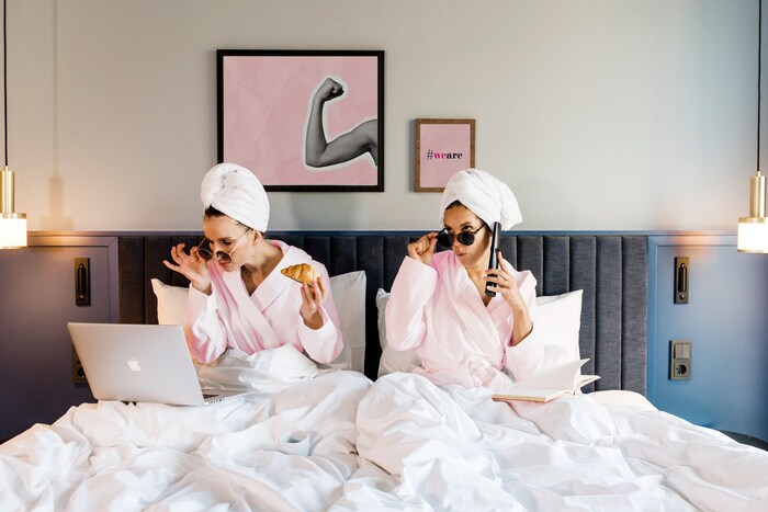 „In Wahrheit haben die wenigsten Frauen in Österreich Zeit für solche Späße, weil sie mit Job, ...