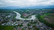 Bus und Bahn von Laufen (oben) bis zum Königssee sind ab 2027 im Salzburger Verkehrsverbund ...
