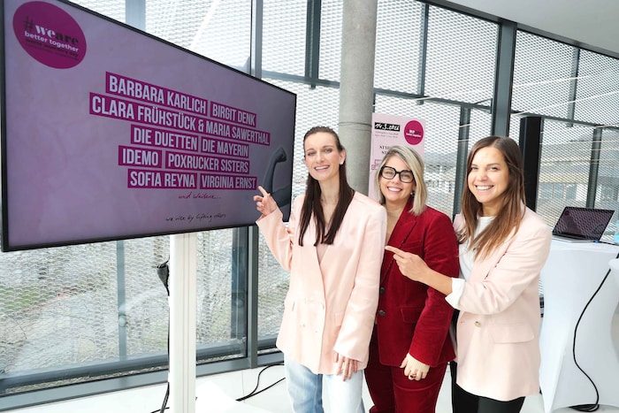 „Die Mayerin“, Isabel Gaber und Kultur Betriebe-Chefin Claudia Priber freuen sich auf „ein ...