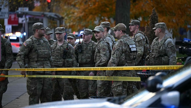 Zwei Mitglieder der Nationalgarde wurden lebensgefährlich verletzt. Der Schock in der ...
