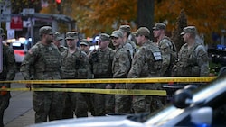 Zwei Mitglieder der Nationalgarde wurden lebensgefährlich verletzt. Der Schock in der ...