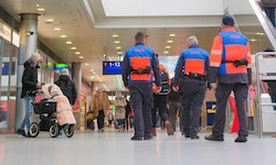 Die Security ist rund um die Uhr am Bahnhof unterwegs und versucht gemeinsam mit der Polizei, ...